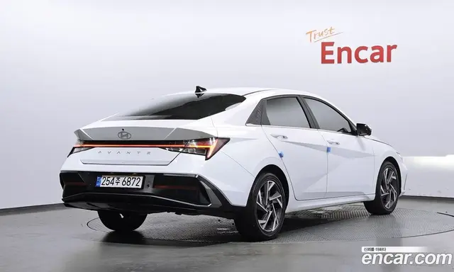 Hyundai Avante 2024 1.6 автомат (гидро), миниатюра 2