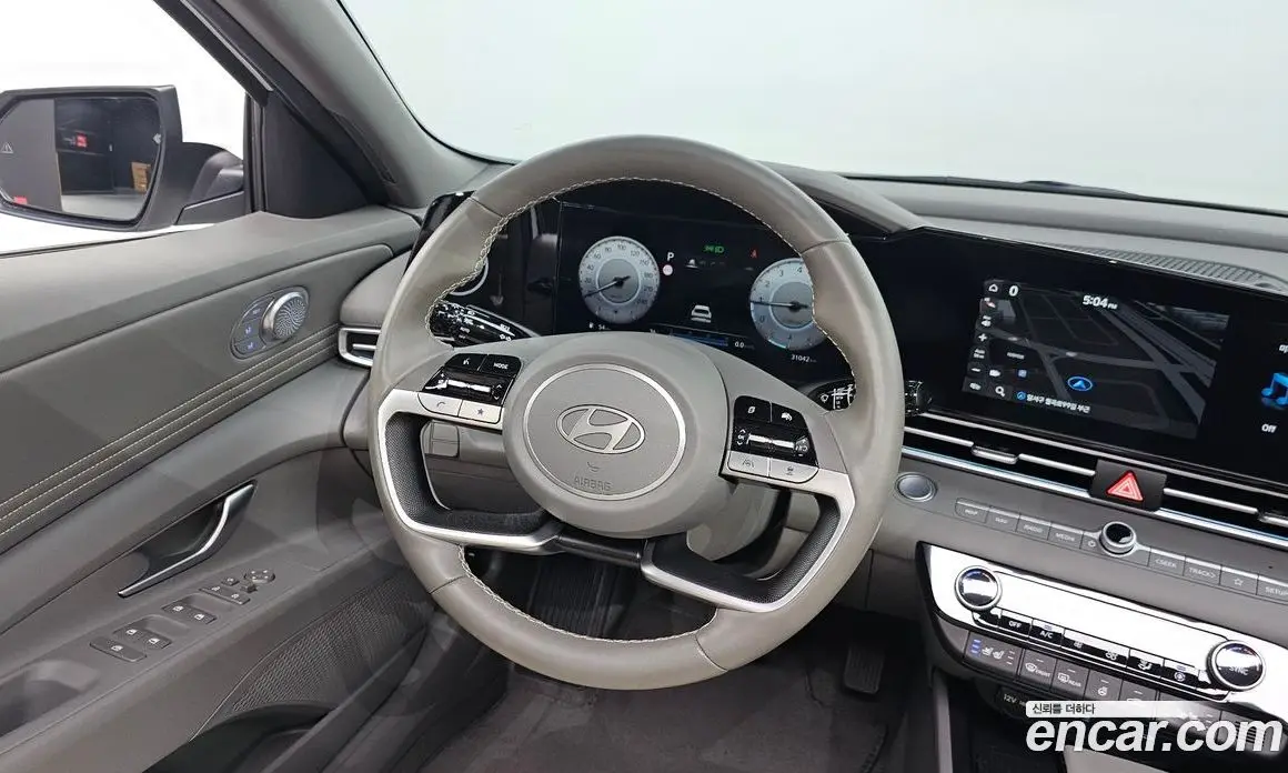 Hyundai Avante 2024 1.6 автомат (гидро), фото 19