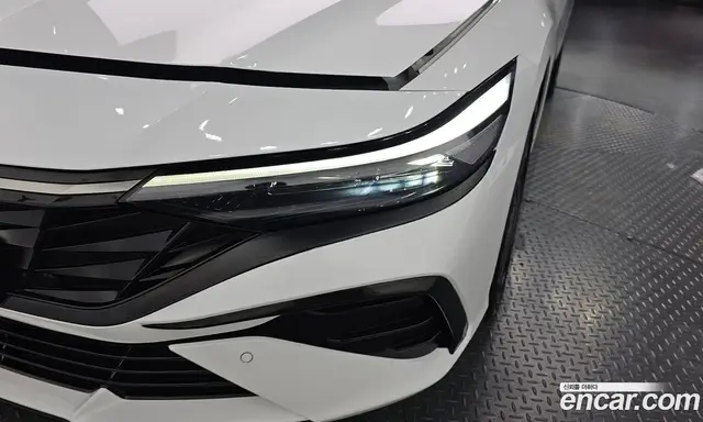 Hyundai Avante 2024 1.6 автомат (гидро), миниатюра 8