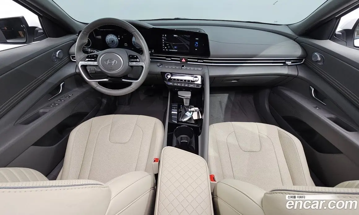 Hyundai Avante 2024 1.6 автомат (гидро), фото 10