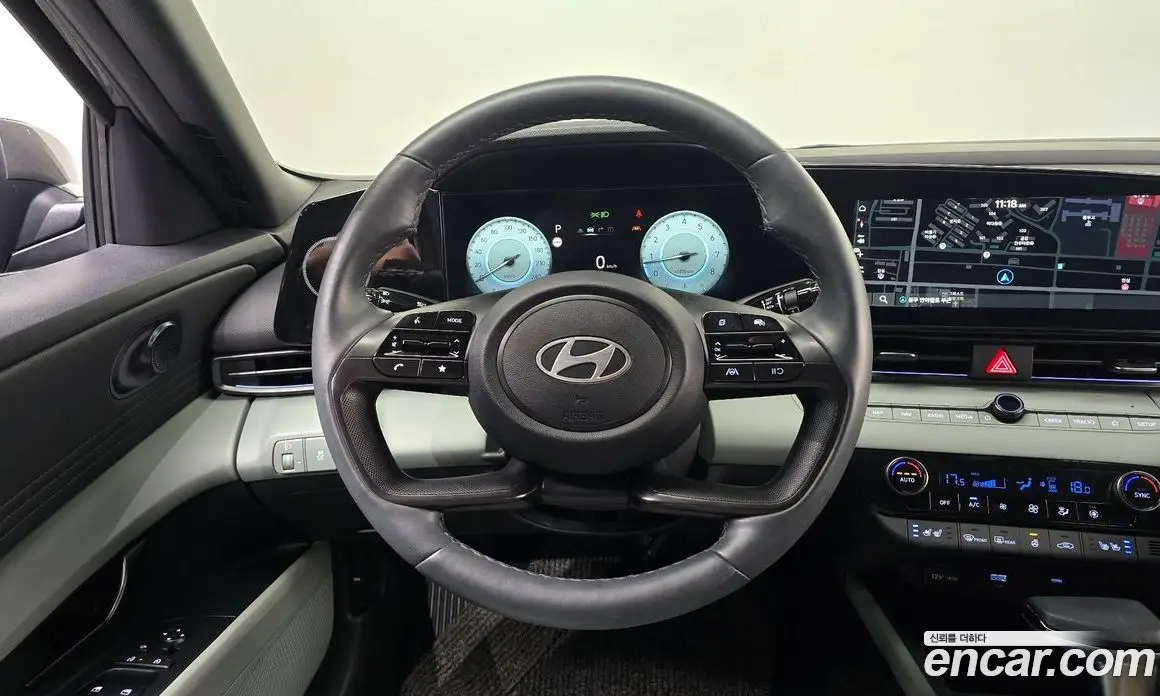 Hyundai Avante 2024 1.6 автомат (гидро), фото 13