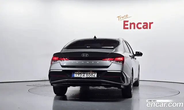 Hyundai Avante 2024 1.6 автомат (гидро), миниатюра 4