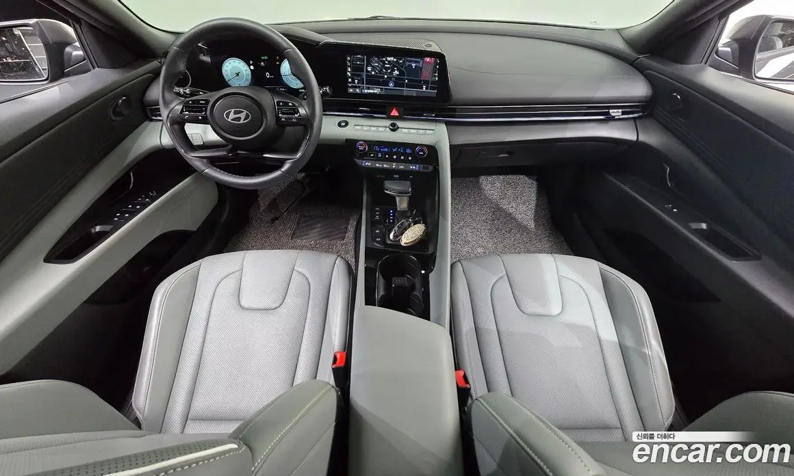 Hyundai Avante 2024 1.6 автомат (гидро), фото 7