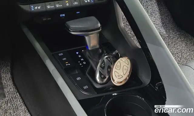 Hyundai Avante 2024 1.6 автомат (гидро), миниатюра 9