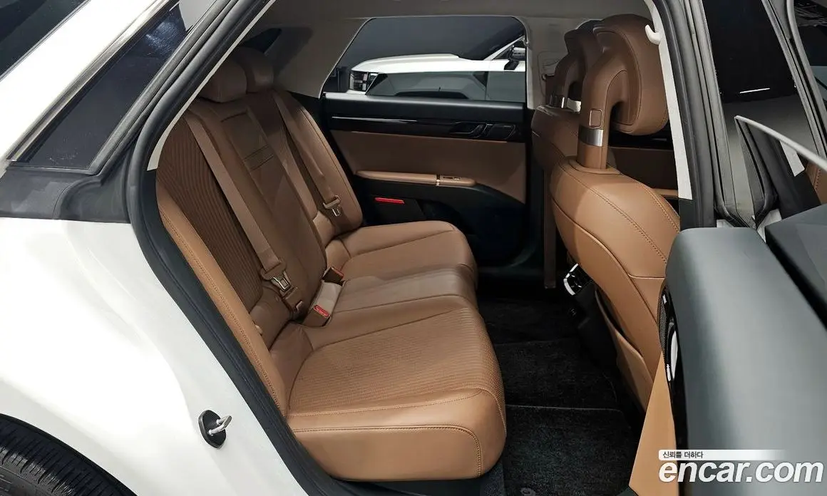 Hyundai Grandeur 2023 3.5 автомат (гидро), фото 17