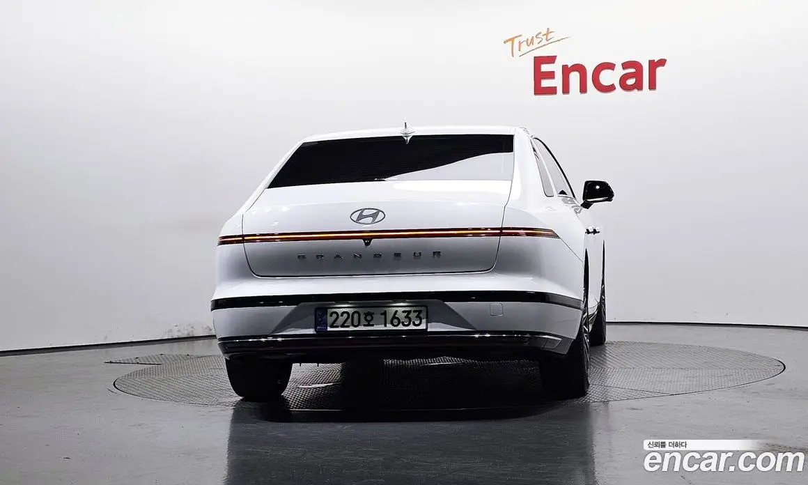 Hyundai Grandeur 2023 3.5 автомат (гидро), фото 4