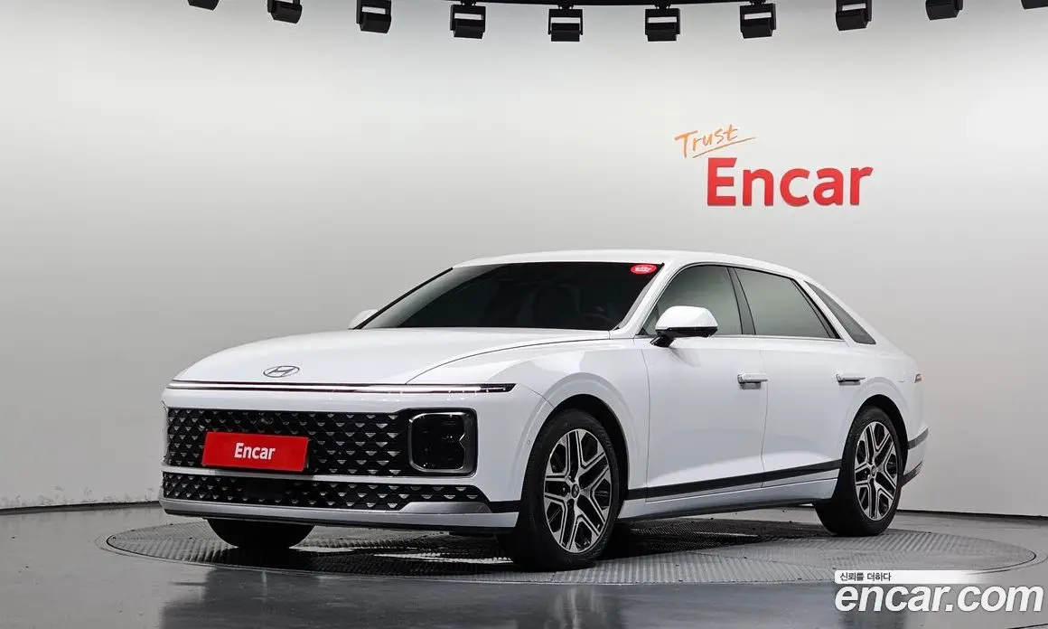 Hyundai Grandeur 2024 2.5 автомат (гидро), фото 1 Hyundai Grandeur 2024 2.5 автомат (гидро), фото 1