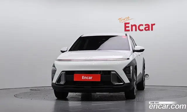 Hyundai Kona 2024 1.6 автомат (гидро), миниатюра 3