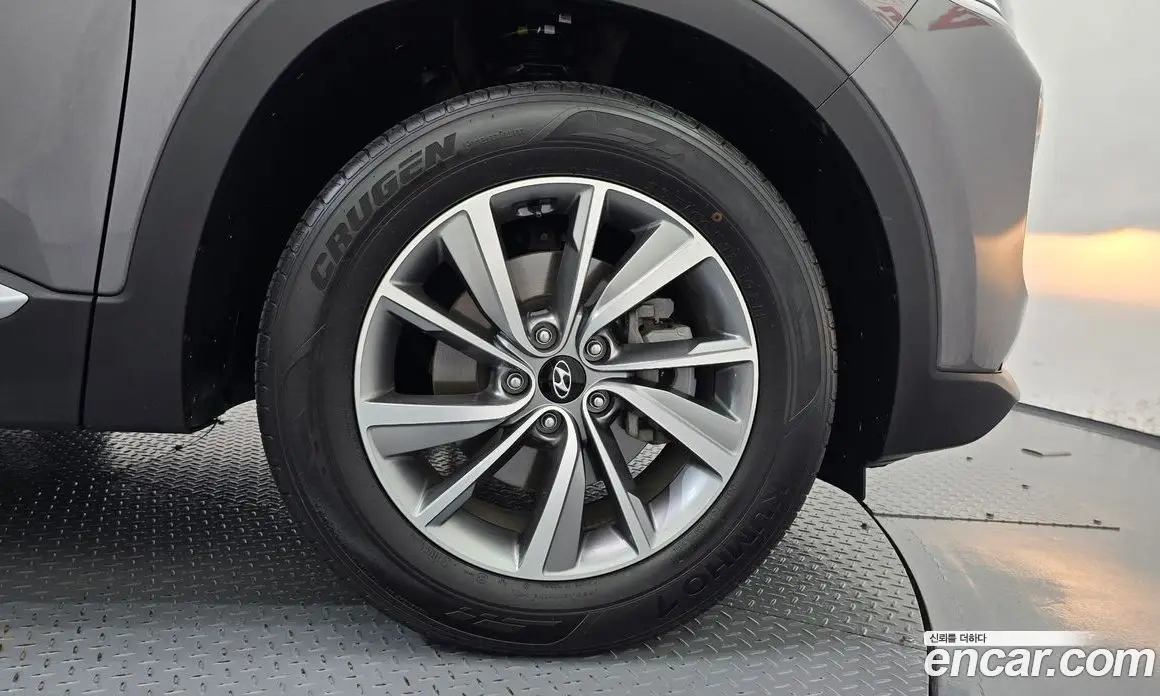 Hyundai Santa Fe 2020 2.0 автомат (гидро), фото 7