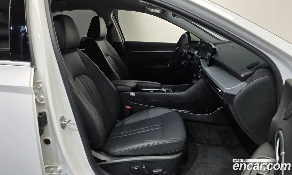 Hyundai Sonata 2024 2.0 автомат (гидро), фото 16 Hyundai Sonata 2024 2.0 автомат (гидро), фото 16