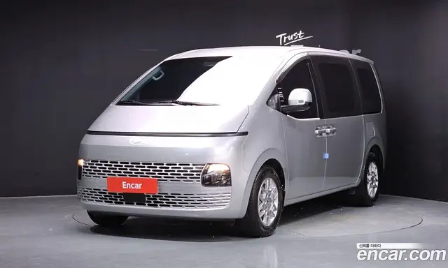 Hyundai Staria, 2025, 5 467 км