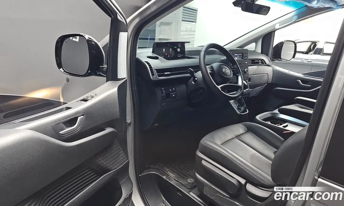 Hyundai Staria 2025 3.5 автомат (гидро), фото 13 Hyundai Staria 2025 3.5 автомат (гидро), фото 13