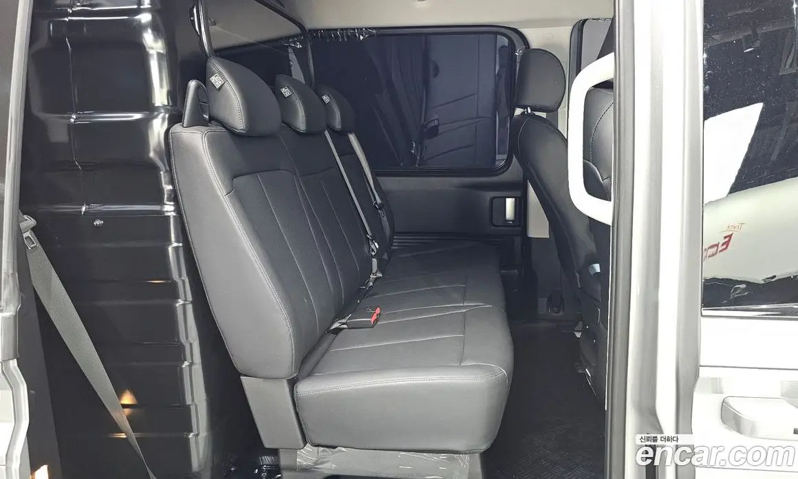 Hyundai Staria 2025 3.5 автомат (гидро), фото 17 Hyundai Staria 2025 3.5 автомат (гидро), фото 17