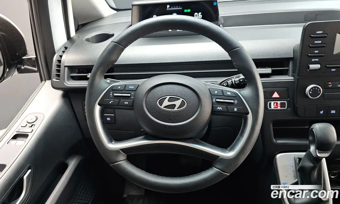 Hyundai Staria 2025 3.5 автомат (гидро), фото 18 Hyundai Staria 2025 3.5 автомат (гидро), фото 18