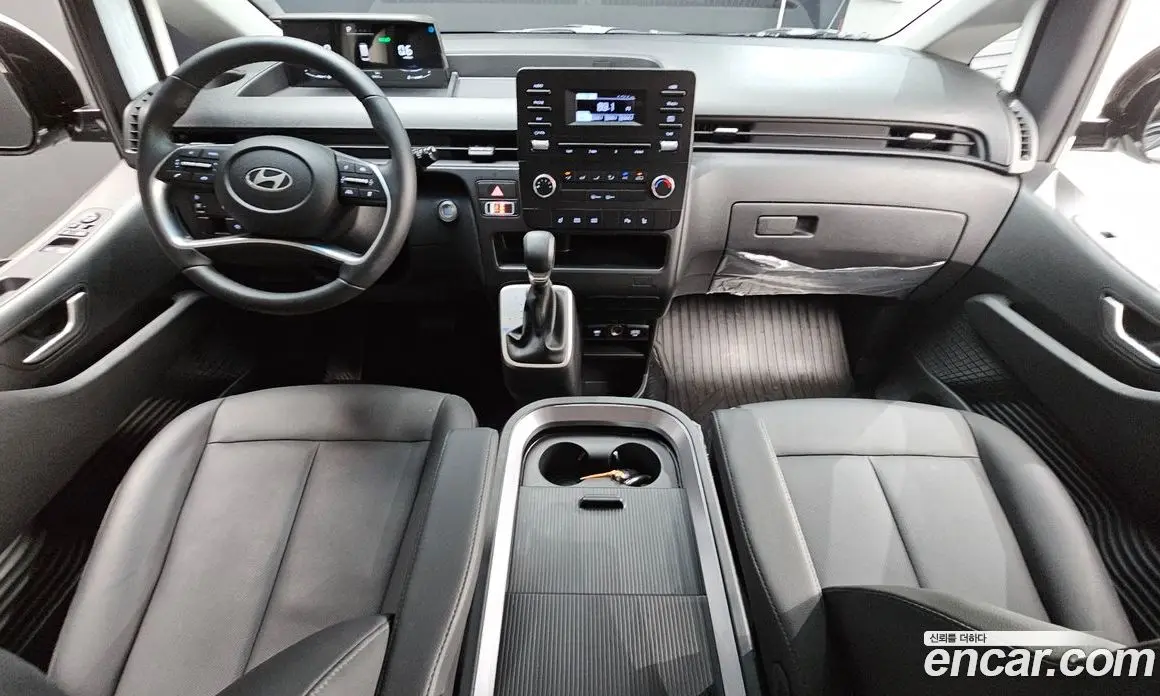Hyundai Staria 2025 3.5 автомат (гидро), фото 10 Hyundai Staria 2025 3.5 автомат (гидро), фото 10
