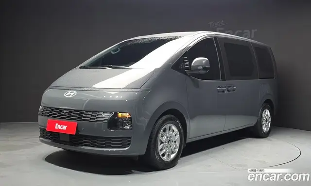Hyundai Staria, 2026, 4 683 км