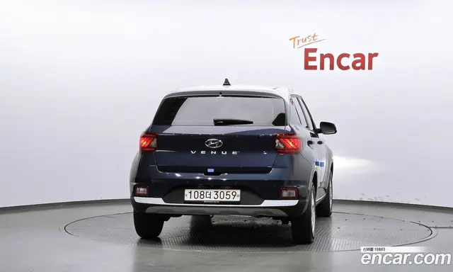 Hyundai Venue 2021 1.6 автомат (гидро), миниатюра 4