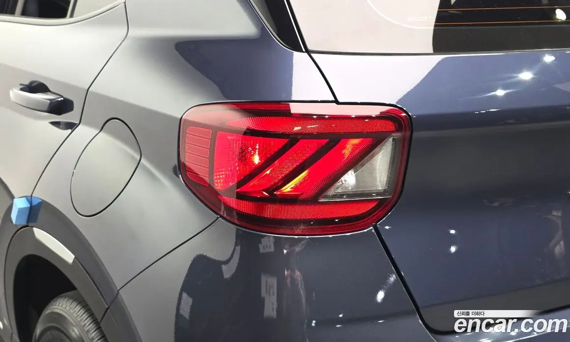 Hyundai Venue 2021 1.6 автомат (гидро), фото 9