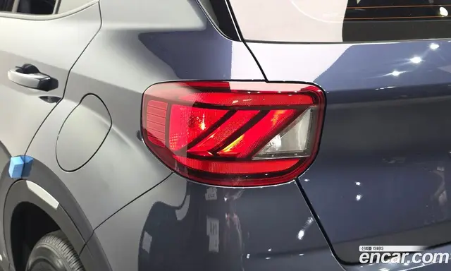 Hyundai Venue 2021 1.6 автомат (гидро), миниатюра 9