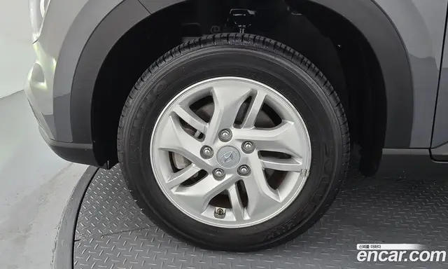 Hyundai Venue 2023 1.6 автомат (гидро), миниатюра 5 Hyundai Venue 2023 1.6 автомат (гидро), миниатюра 5