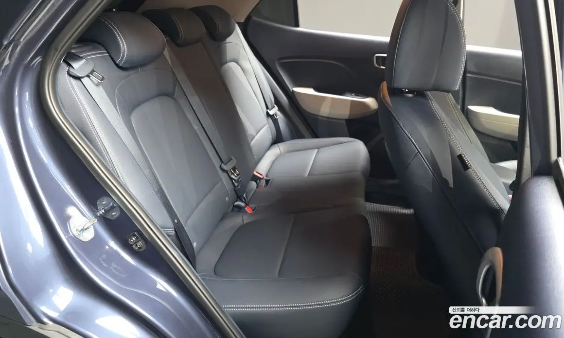 Hyundai Venue 2026 1.6 автомат (гидро), фото 17