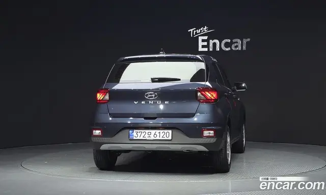 Hyundai Venue 2026 1.6 автомат (гидро), миниатюра 4