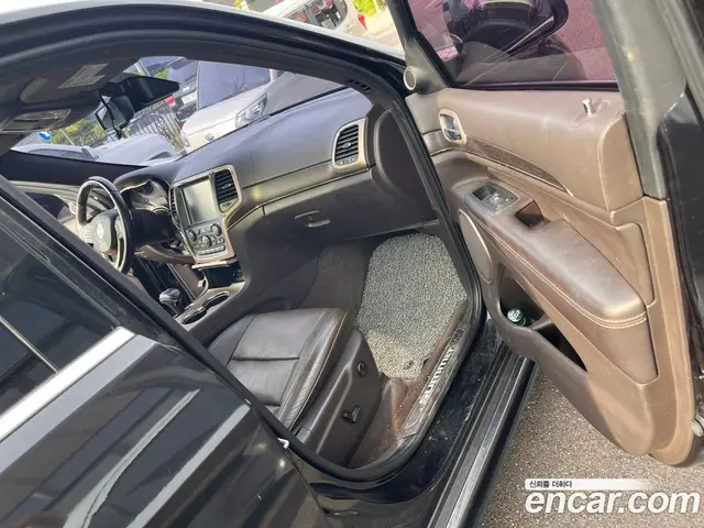 Jeep Cherokee 2015 3.0 автомат (гидро), миниатюра 7 Jeep Cherokee 2015 3.0 автомат (гидро), миниатюра 7