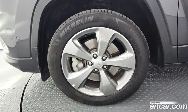 Jeep Cherokee 2021 2.4 автомат (гидро), миниатюра 5 Jeep Cherokee 2021 2.4 автомат (гидро), миниатюра 5