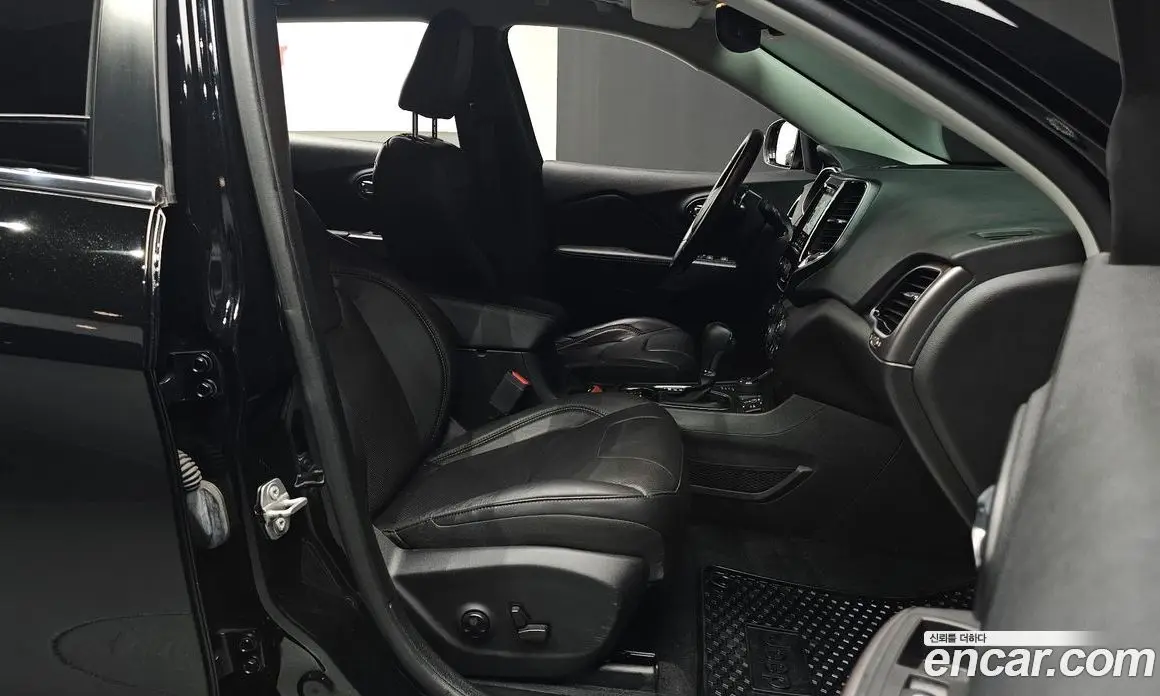 Jeep Cherokee 2021 2.4 автомат (гидро), фото 12 Jeep Cherokee 2021 2.4 автомат (гидро), фото 12