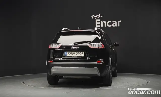 Jeep Cherokee 2021 2.4 автомат (гидро), миниатюра 3 Jeep Cherokee 2021 2.4 автомат (гидро), миниатюра 3