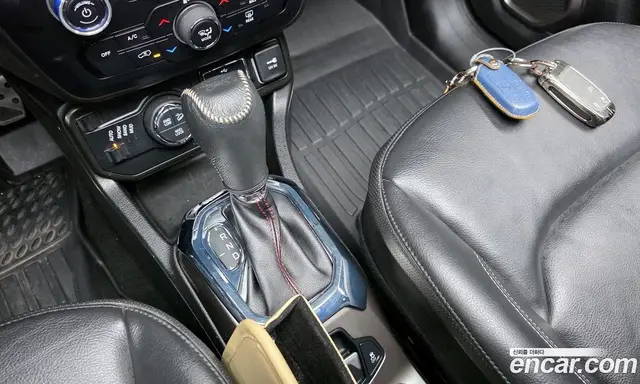 Jeep Renegade 2019 2.0 автомат (гидро), миниатюра 12