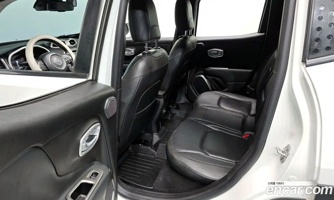 Jeep Renegade 2019 2.0 автомат (гидро), фото 18 Jeep Renegade 2019 2.0 автомат (гидро), фото 18