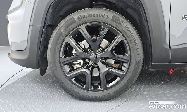 Jeep Renegade 2022 1.3 автомат (гидро), миниатюра 5 Jeep Renegade 2022 1.3 автомат (гидро), миниатюра 5