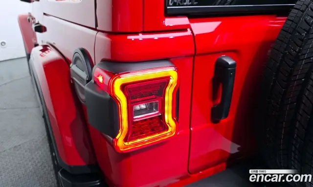 Jeep Wrangler 2024 2.0 автомат (гидро), миниатюра 9