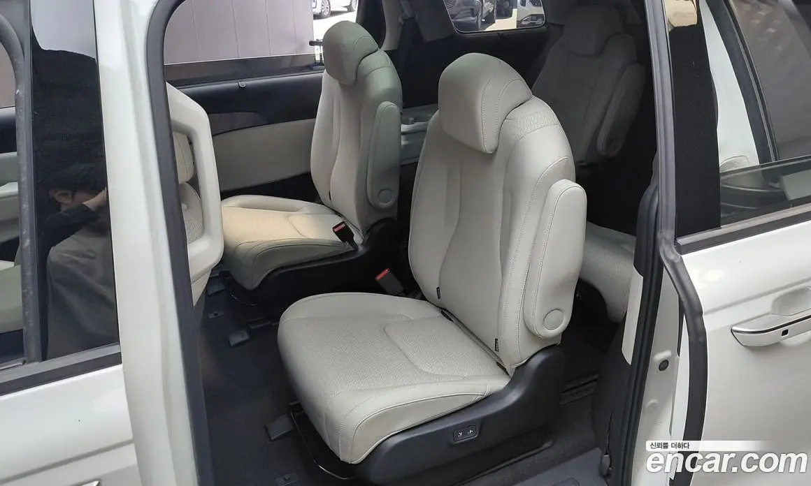 Kia Carnival 2022 3.5 автомат (гидро), фото 18