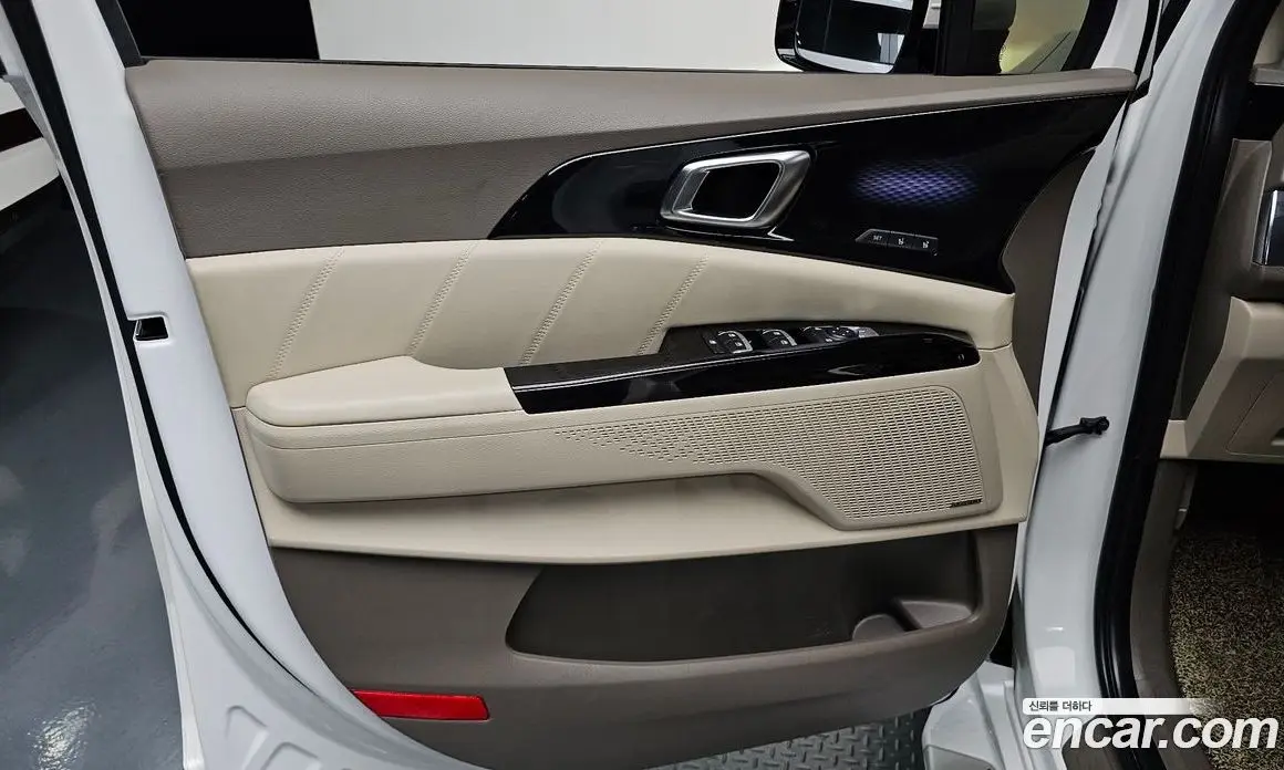 Kia Carnival 2023 3.5 автомат (гидро), фото 14