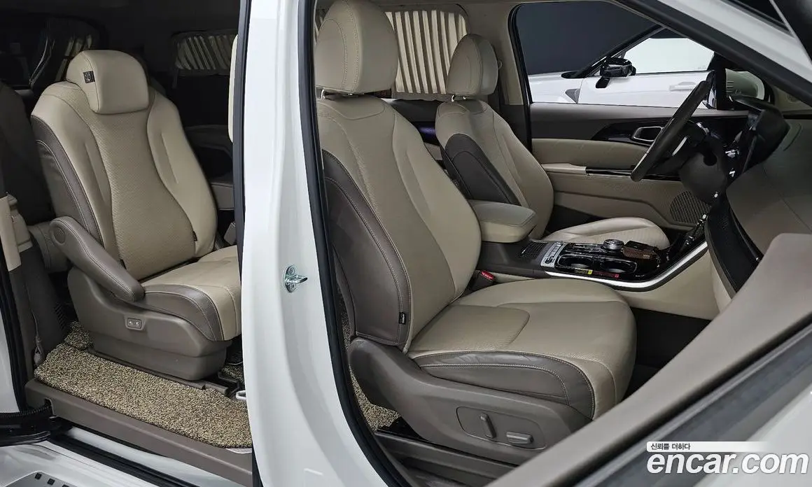Kia Carnival 2023 3.5 автомат (гидро), фото 17