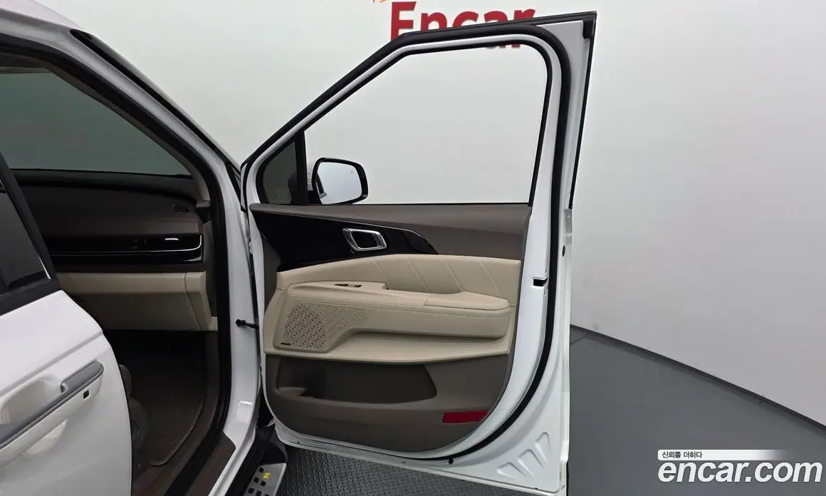 Kia Carnival 2024 2.2 автомат (гидро), фото 15 Kia Carnival 2024 2.2 автомат (гидро), фото 15