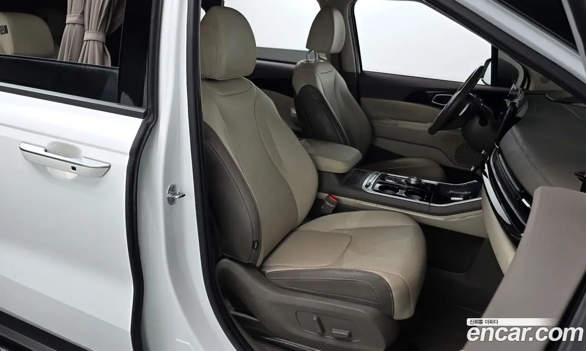 Kia Carnival 2024 2.2 автомат (гидро), фото 16 Kia Carnival 2024 2.2 автомат (гидро), фото 16