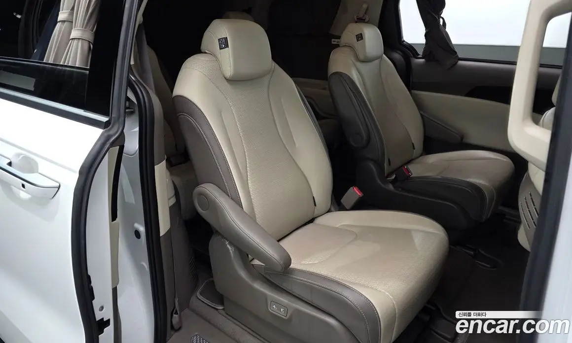 Kia Carnival 2024 2.2 автомат (гидро), фото 17 Kia Carnival 2024 2.2 автомат (гидро), фото 17