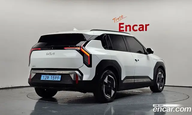 Kia EV3, 2025, 24 399 км