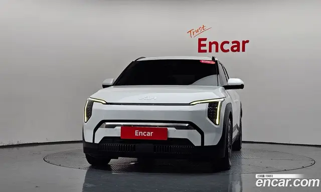 Kia EV3 2025 0.2 автомат (гидро), миниатюра 2 Kia EV3 2025 0.2 автомат (гидро), миниатюра 2