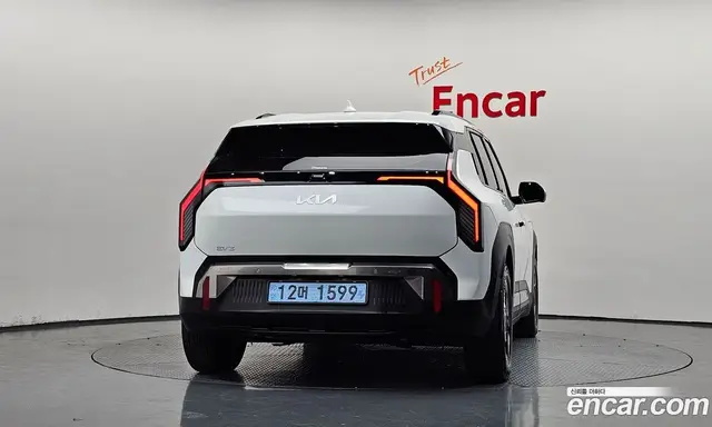 Kia EV3 2025 0.2 автомат (гидро), миниатюра 3 Kia EV3 2025 0.2 автомат (гидро), миниатюра 3