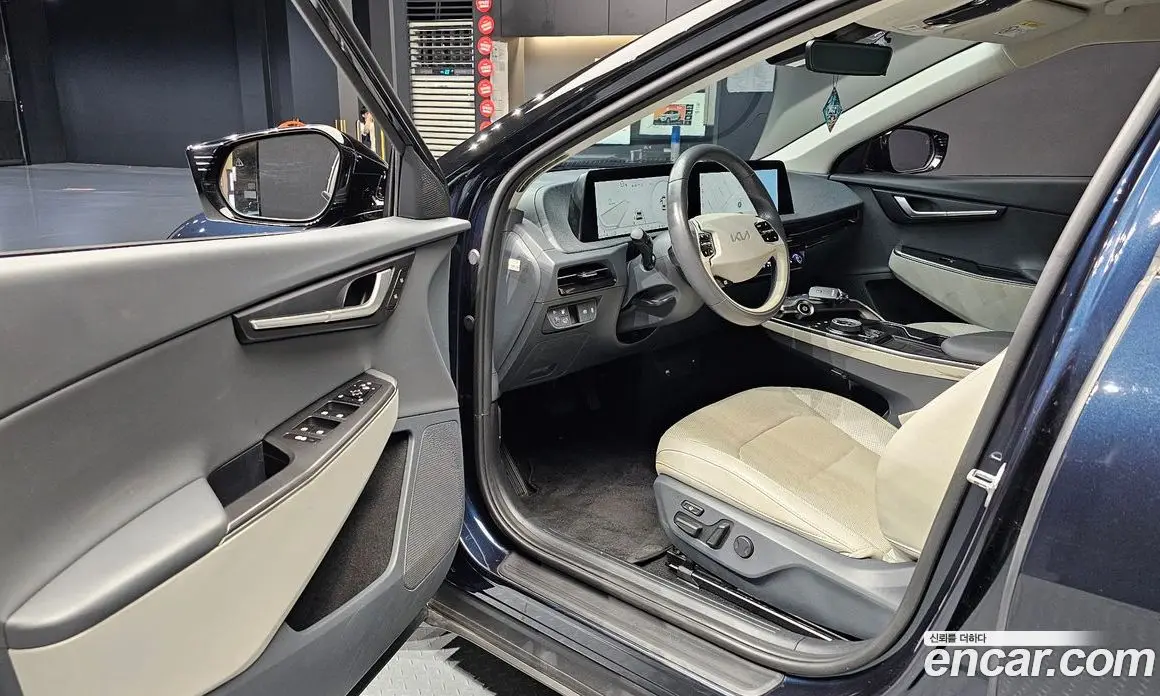 Kia EV6 2023 0.1 автомат (гидро), фото 12
