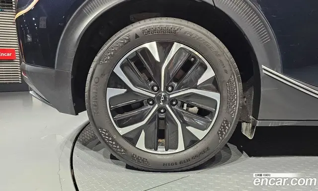 Kia EV6 2023 0.1 автомат (гидро), миниатюра 4