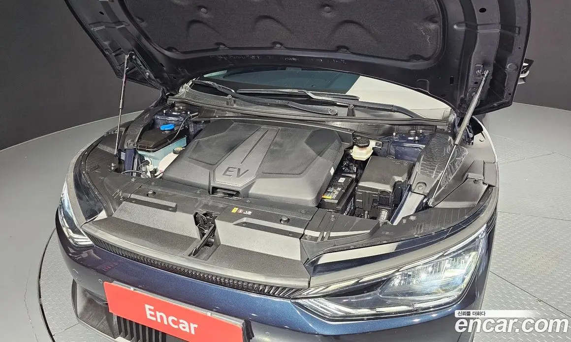 Kia EV6 2023 0.1 автомат (гидро), фото 5