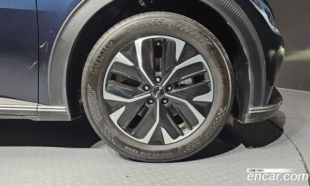 Kia EV6 2023 0.1 автомат (гидро), миниатюра 6