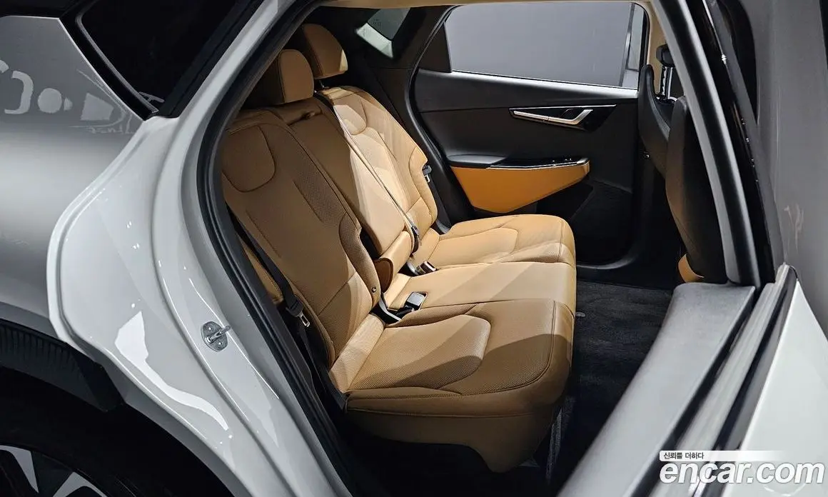 Kia EV6 2024 0.1 автомат (гидро), фото 16 Kia EV6 2024 0.1 автомат (гидро), фото 16
