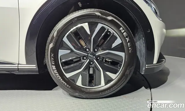 Kia EV6 2024 0.1 автомат (гидро), миниатюра 6 Kia EV6 2024 0.1 автомат (гидро), миниатюра 6