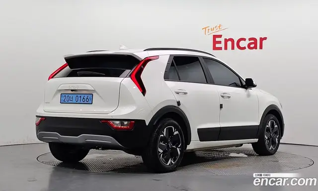 Kia Niro 2023 0.2 автомат (гидро), миниатюра 2 Kia Niro 2023 0.2 автомат (гидро), миниатюра 2
